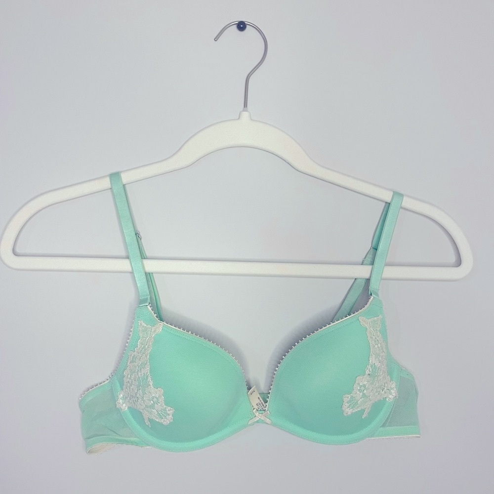 Aerie 32B Hailey Mint Green Lace Trim Bra Great Condition
